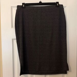 Elegant Black Women's Skirt